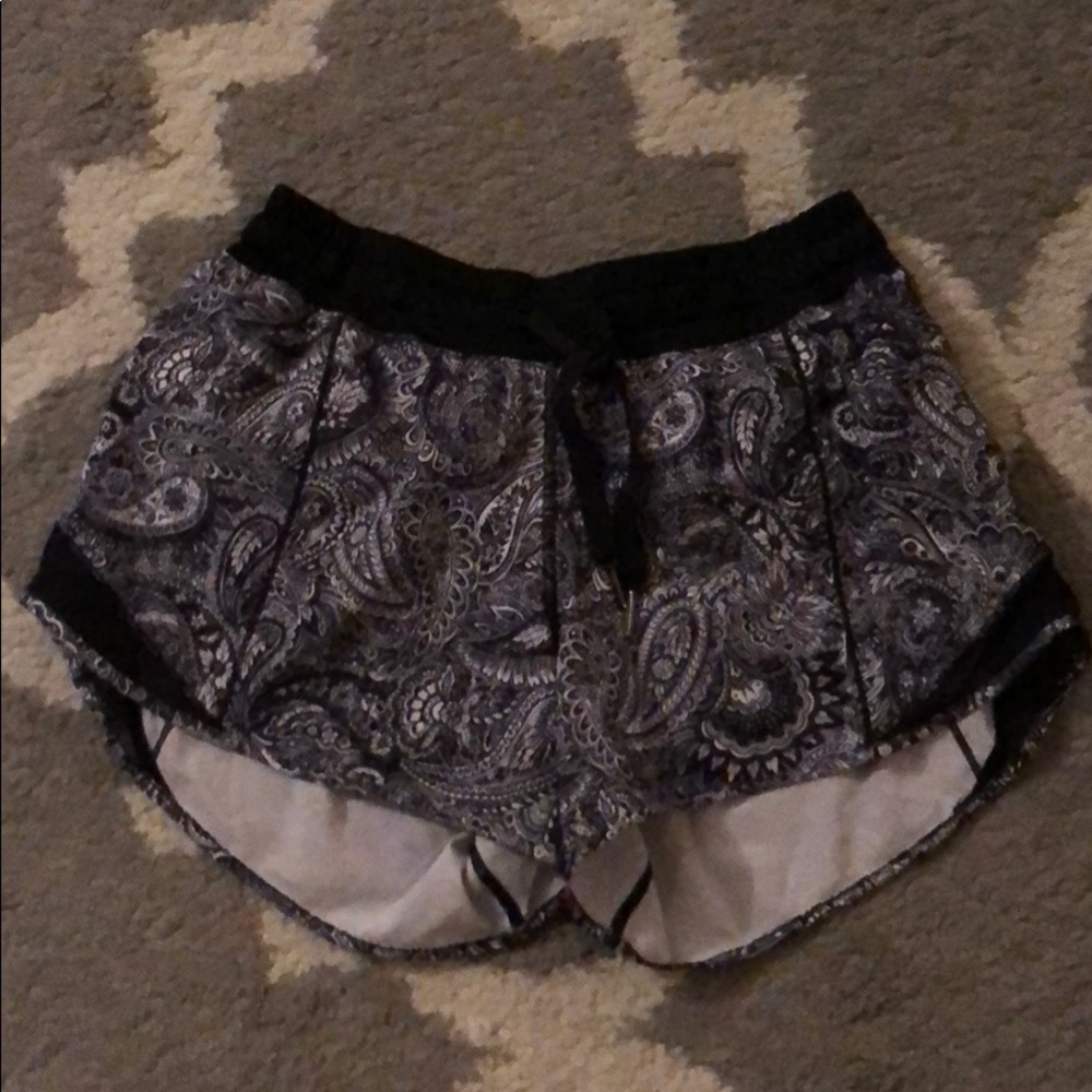 Lululemon Hotty Hot Shorts